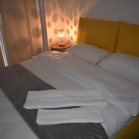 Roman'S Apartment City Residence Сибиу Экстерьер фото